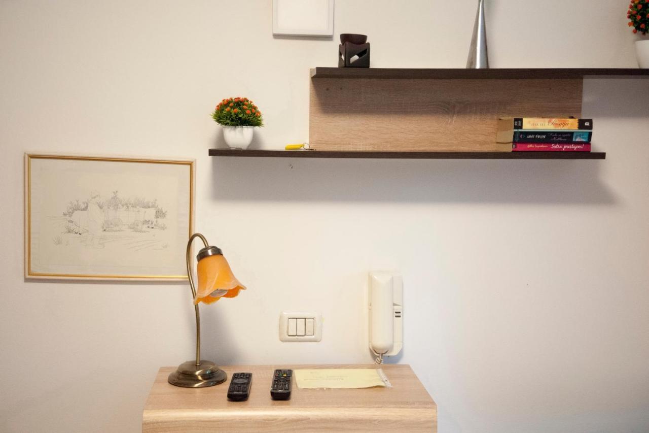 Studio Apartment Vijenac โอซีเยก ภายนอก รูปภาพ