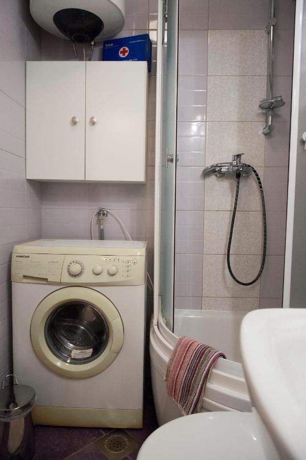 Studio Apartment Vijenac โอซีเยก ภายนอก รูปภาพ